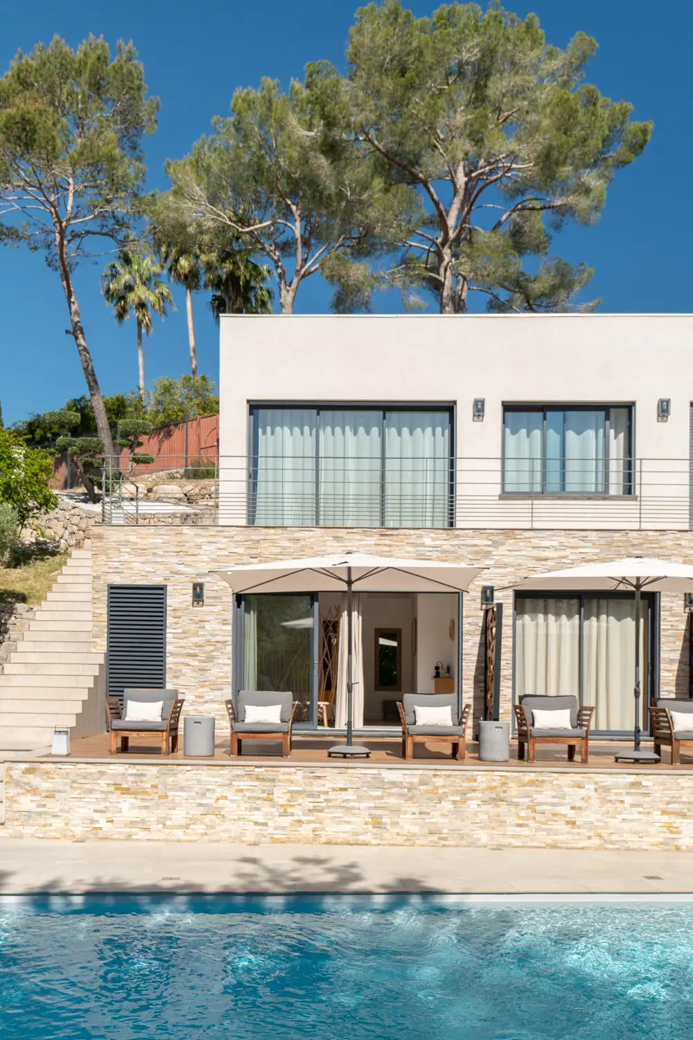 Villa Soha — Terrasse et pergola — Mougins